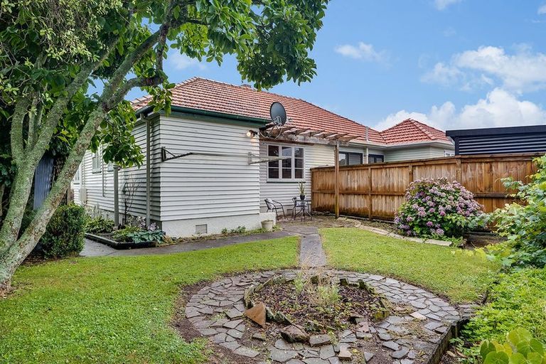 Photo of property in 24 Plunket Terrace, Hamilton East, Hamilton, 3216