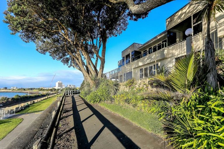 Photo of property in 14/120 Saint Aubyn Street, New Plymouth, 4310
