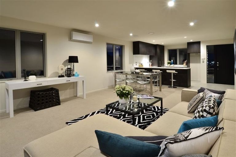 Photo of property in 182 Sunset Road, Unsworth Heights, Auckland, 0632