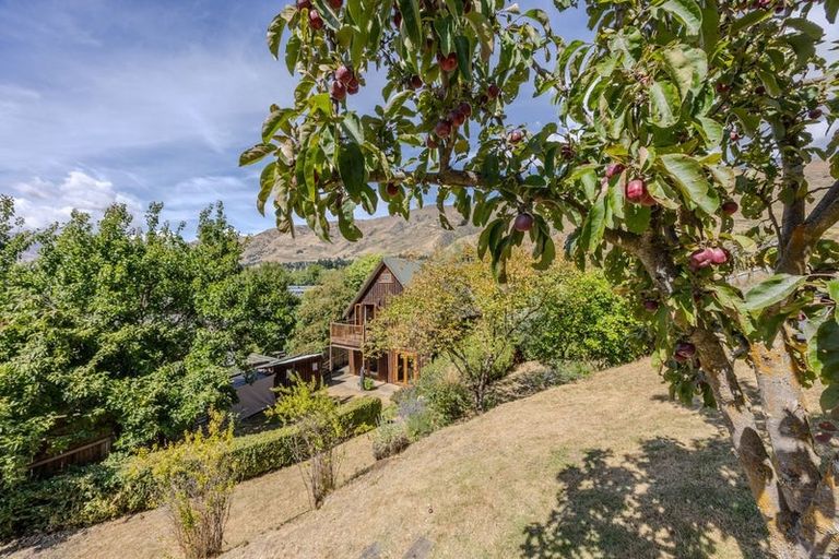 Photo of property in 24a Bills Way, Wanaka, 9305