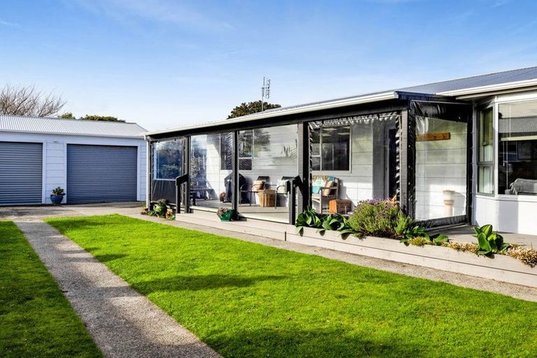 Photo of property in 11 Jade Place, Bell Block, New Plymouth, 4312