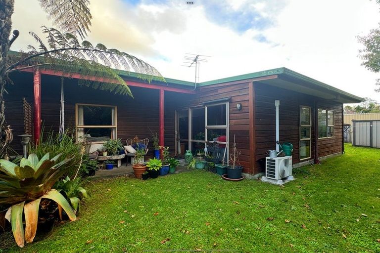 Photo of property in 3/2a Julian Place, Westown, New Plymouth, 4310
