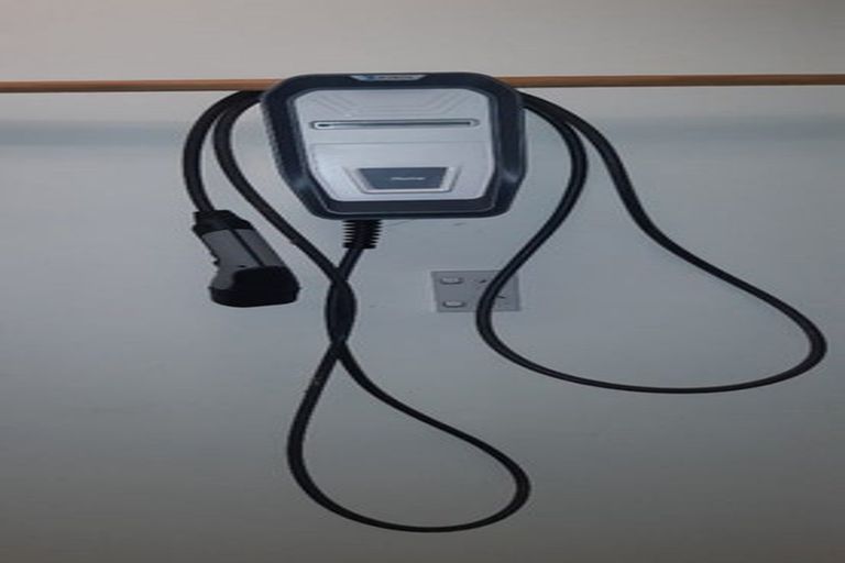 Photo of property in 4 The Oval, Hillmorton, Christchurch, 8024