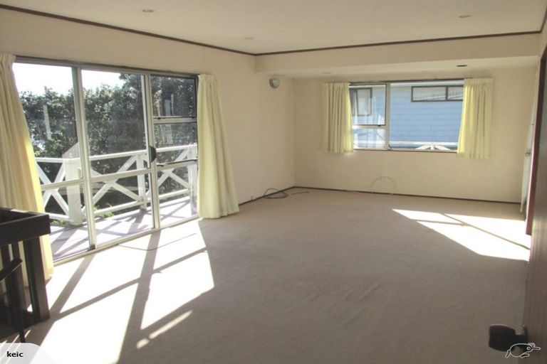 Photo of property in 2/19 Philson Terrace, Browns Bay, Auckland, 0630