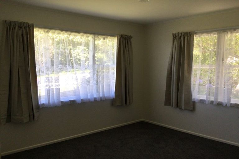 Photo of property in 40 Dowse Drive, Maungaraki, Lower Hutt, 5010