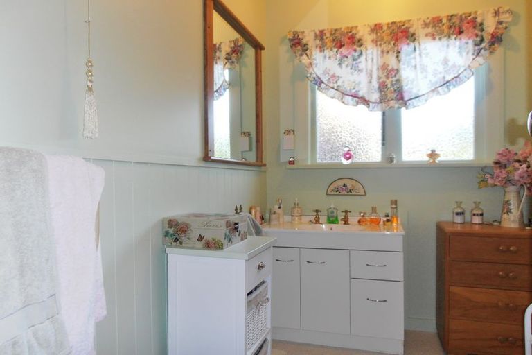 Photo of property in 16 Wood Street, Temuka, 7920