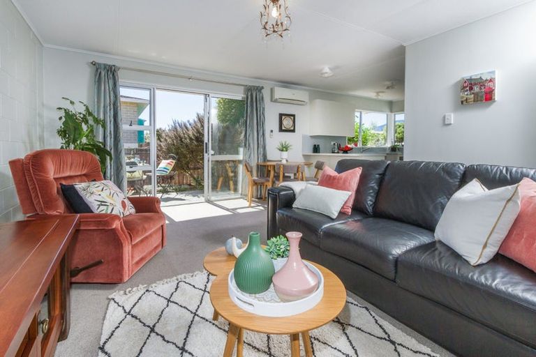 Photo of property in 2/11 Exeter Street, Stoke, Nelson, 7011