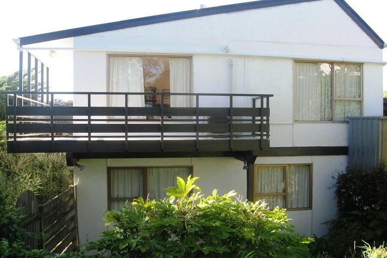 Photo of property in 18a Caesars Place, Churton Park, Wellington, 6037