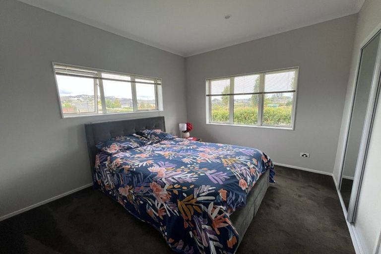 Photo of property in 90 Hillpark Drive, Pokeno, 2402