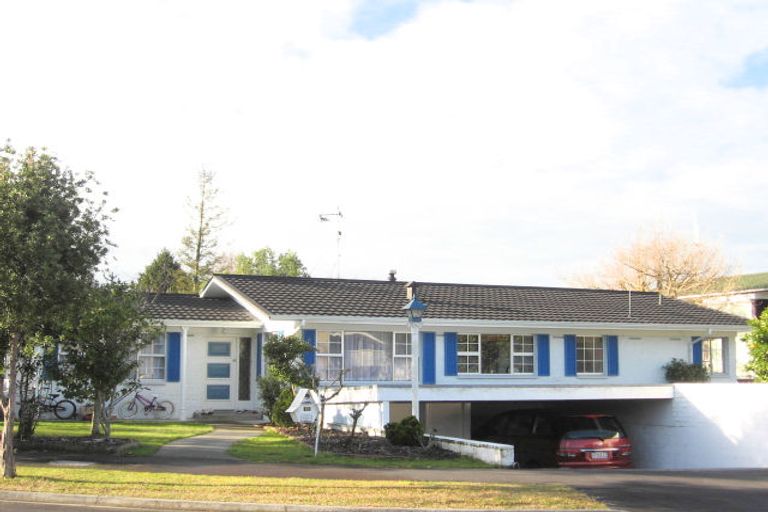 Photo of property in 12 Balfour Crescent, Riverlea, Hamilton, 3216