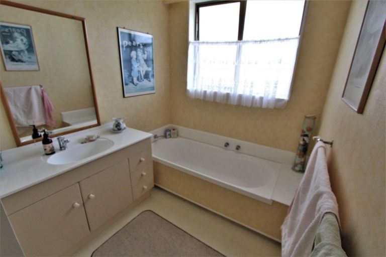 Photo of property in 65 Tasman Drive, Tokoroa, 3420