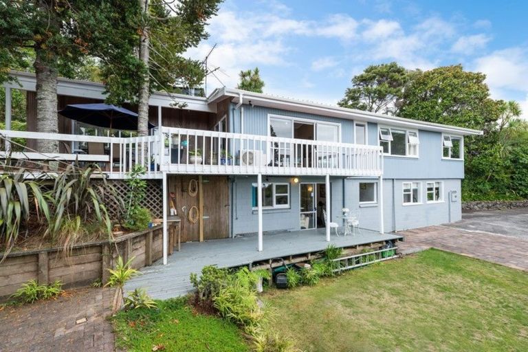 Photo of property in 9 Kauri Road, Birkenhead, Auckland, 0626