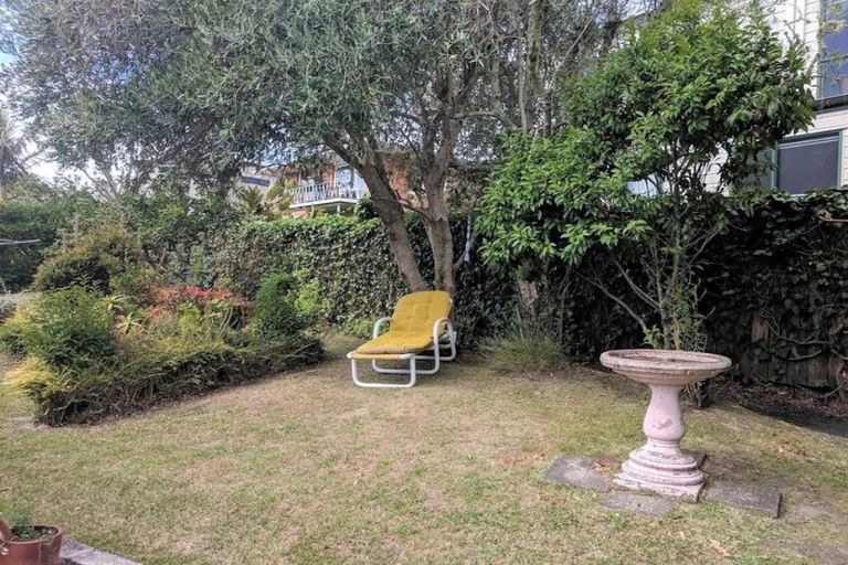 Photo of property in 4 Arthur Crescent, Hauraki, Auckland, 0622