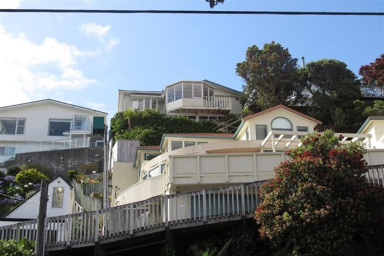 Photo of property in 7 Saint Michaels Crescent, Kelburn, Wellington, 6012