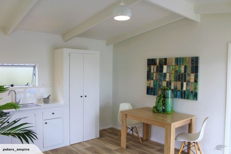 Photo of property in 3/60 Roberton Road, Avondale, Auckland, 1026