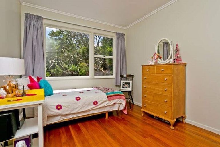 Photo of property in 93 Mountbatten Avenue, Hillcrest, Auckland, 0627