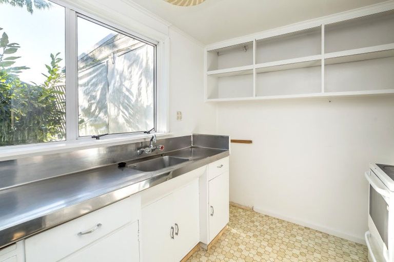 Photo of property in 66 Pembroke Street, Carterton, 5713