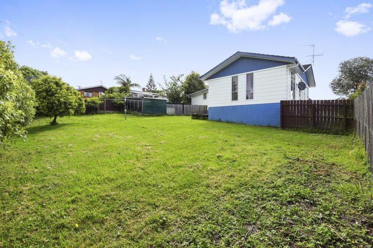 Photo of property in 5 Sari Place, Massey, Auckland, 0614