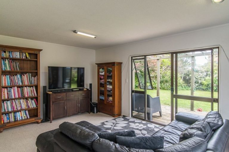 Photo of property in 50 Nimmo Avenue, Waikanae, 5036