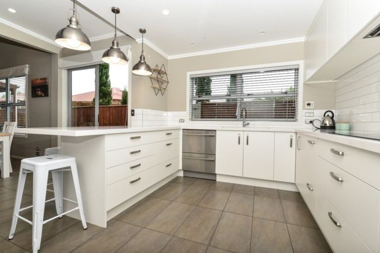 Photo of property in 14 Miers Glade, Rototuna North, Hamilton, 3210