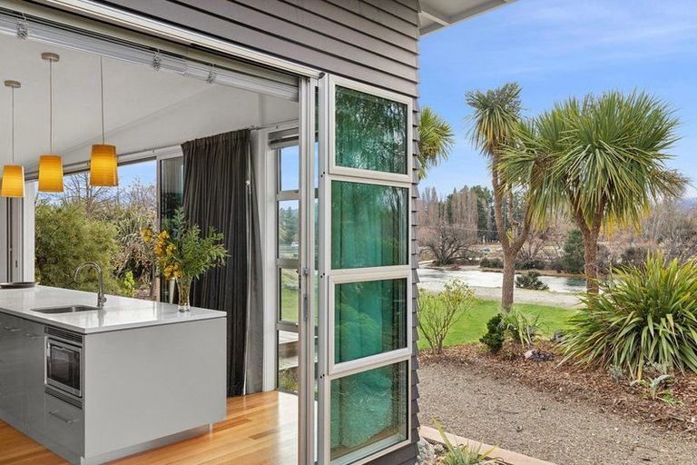 Photo of property in 10 Bridgewater Terrace, Albert Town, Wanaka, 9305