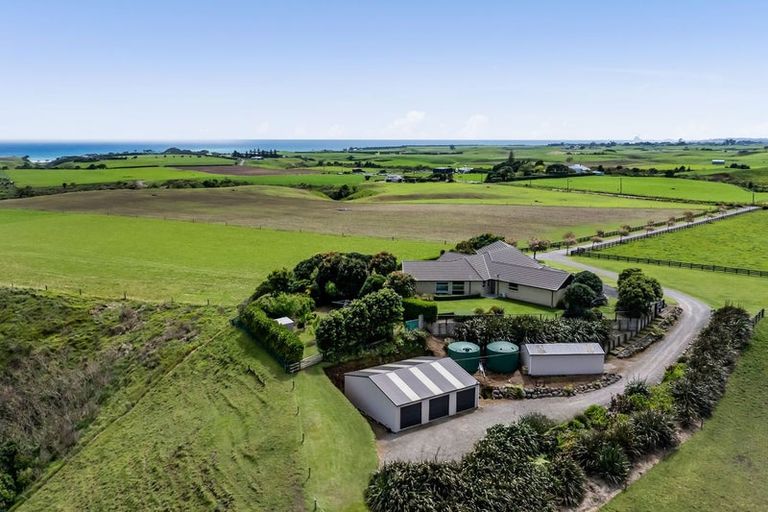 Photo of property in 253 Lwr Pitone Road, Pitone, New Plymouth, 4374