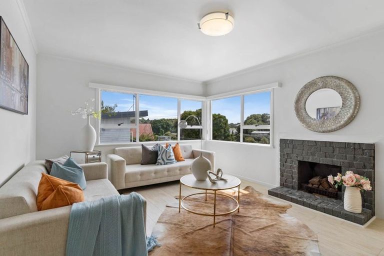 Photo of property in 105 Stanley Road, Glenfield, Auckland, 0629