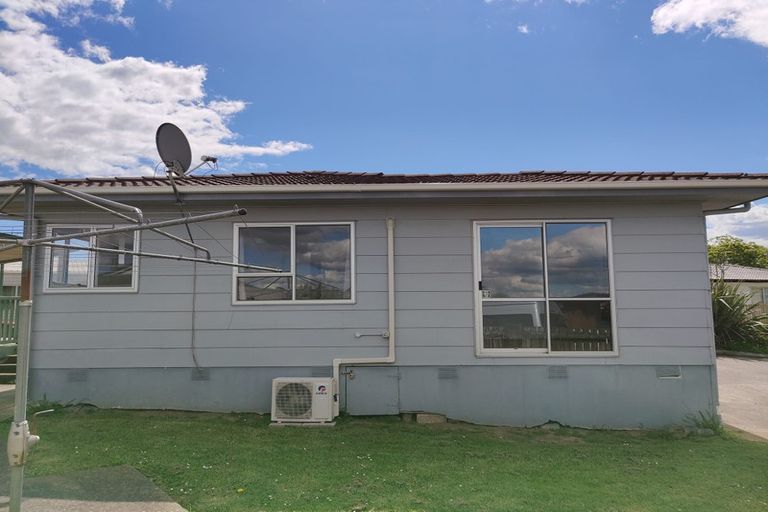 Photo of property in 43 Secretariat Place, Randwick Park, Auckland, 2105