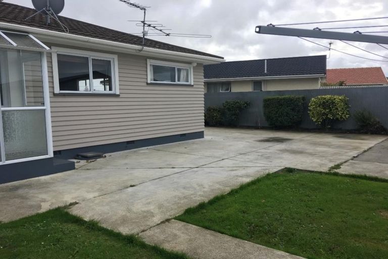 Photo of property in 58 Hargood Street, Woolston, Christchurch, 8062
