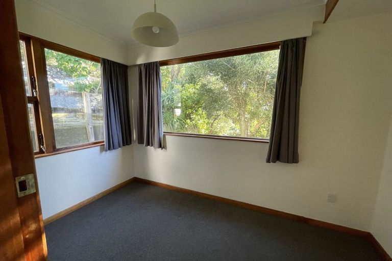 Photo of property in 29 Freeling Street, Island Bay, Wellington, 6023