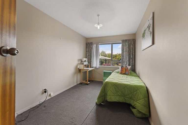 Photo of property in 74 Wingate Street, Redwood, Christchurch, 8051