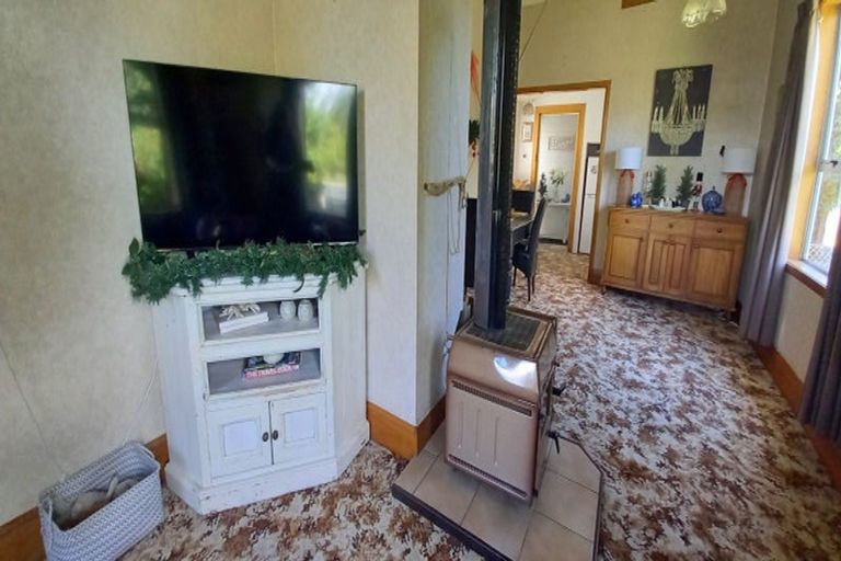 Photo of property in 37 High East, Nightcaps, 9630