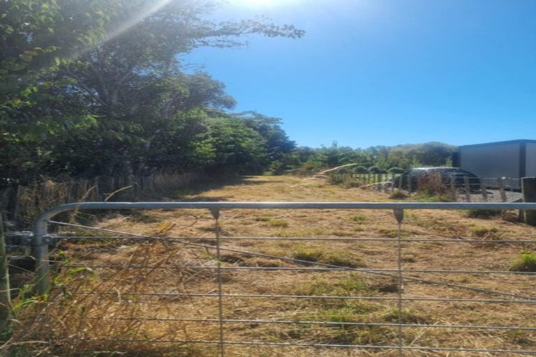 Photo of property in 46 Painua Road, Hokio Beach, Levin, 5571
