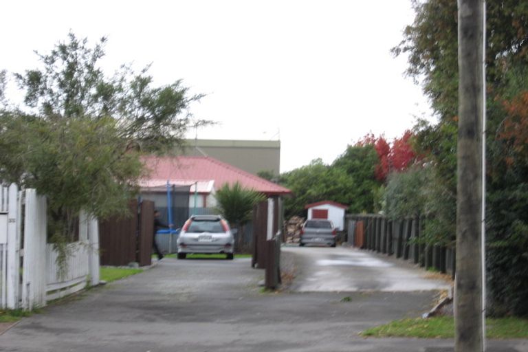 Photo of property in 1/33 Northcote Road, Northcote, Christchurch, 8052