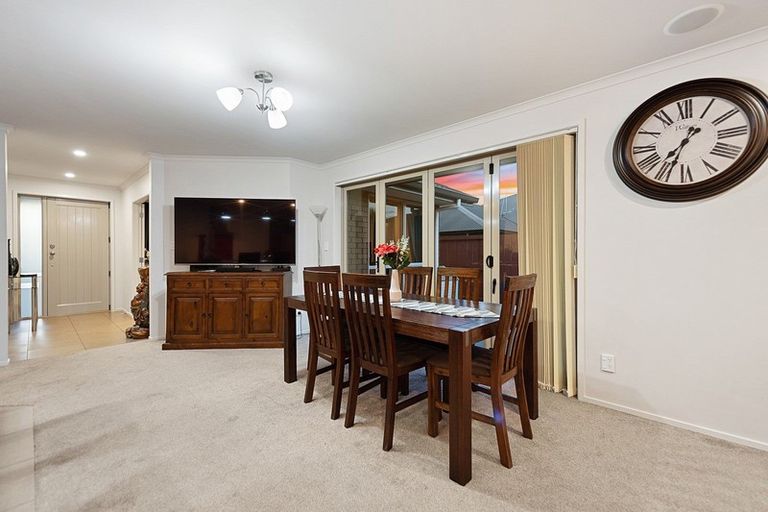 Photo of property in 2 Woodridge Drive, Flagstaff, Hamilton, 3210