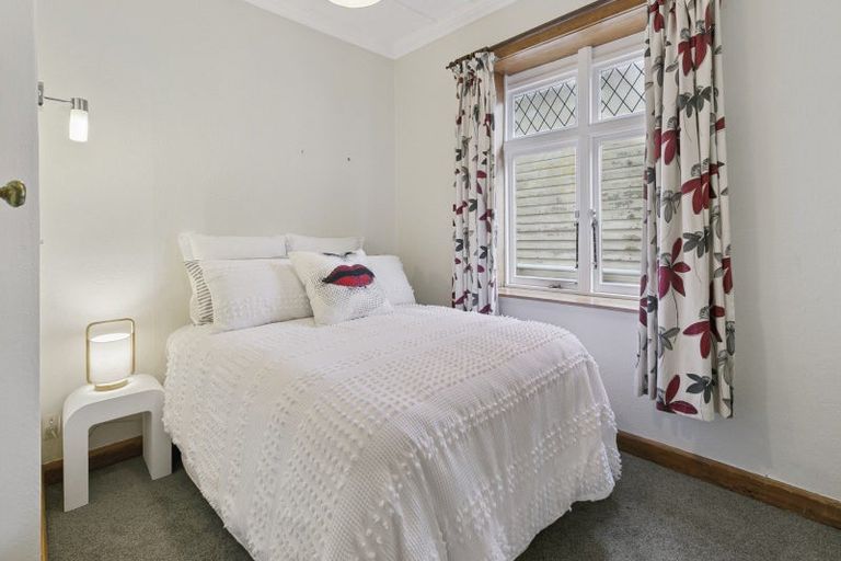 Photo of property in 255 The Parade, Island Bay, Wellington, 6023
