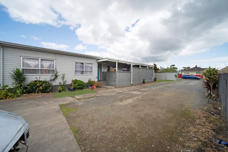 Photo of property in 32 Idlewild Avenue, Mangere, Auckland, 2022