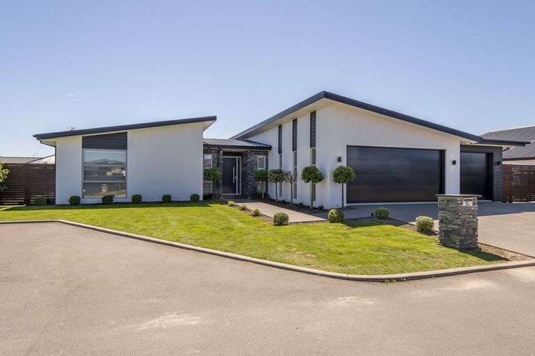 Photo of property in 5 Canter Lane, Aidanfield, Christchurch, 8025