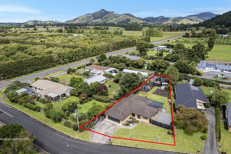 Photo of property in 3 Maddendale Place, Maungakaramea, Whangarei, 0178