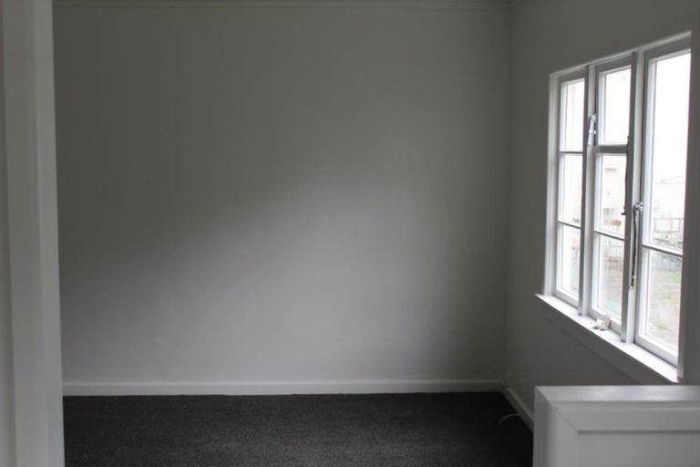 Photo of property in 17 Larsen Court, Roslyn, Palmerston North, 4414