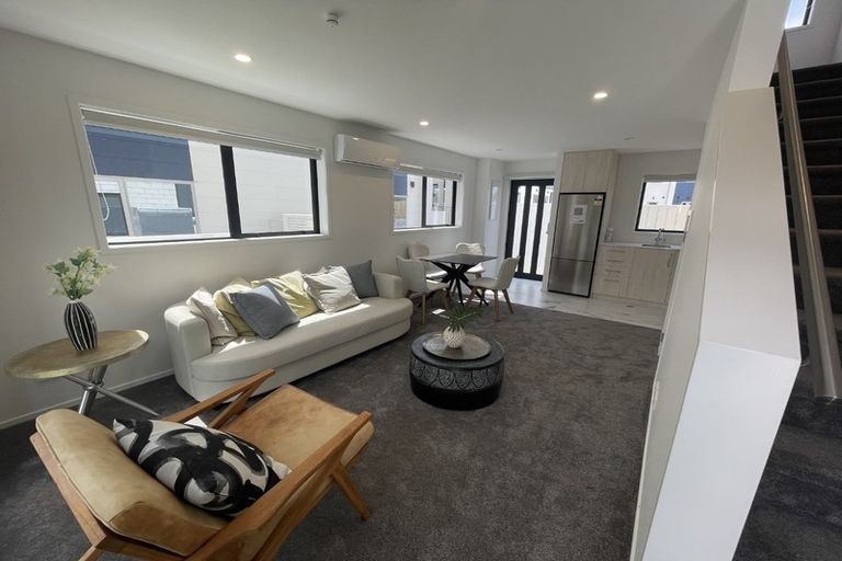 Photo of property in 6/19 Karamu Street, Te Atatu Peninsula, Auckland, 0610