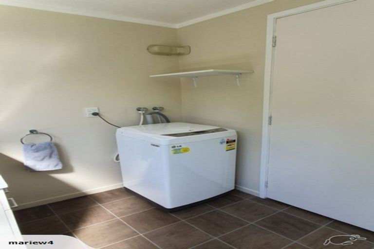 Photo of property in 10 Onetaunga Road, Chatswood, Auckland, 0626