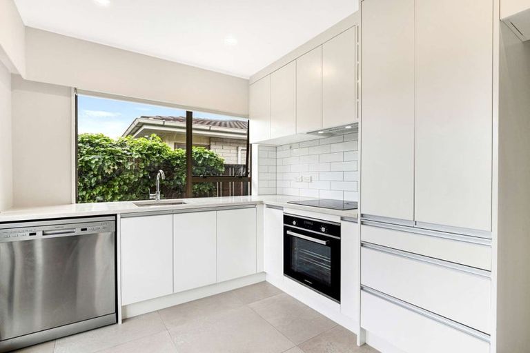 Photo of property in 4/9 Allen Avenue, Papatoetoe, Auckland, 2025