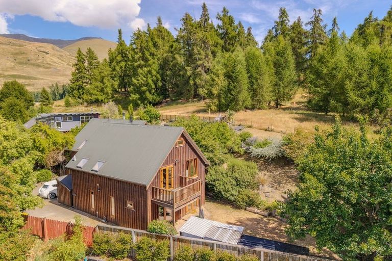 Photo of property in 24a Bills Way, Wanaka, 9305