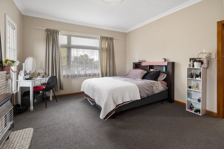 Photo of property in 19 Rangitira Avenue, Palmerston North, 4414