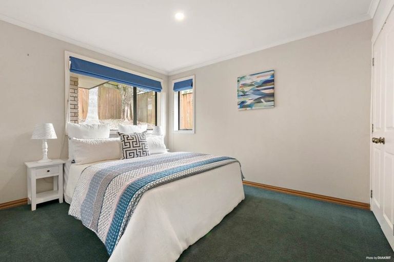 Photo of property in 63 Mt Lebanon Crescent, The Gardens, Auckland, 2105