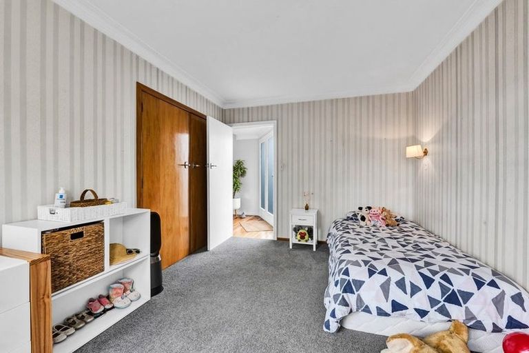 Photo of property in 76 South Road, Blagdon, New Plymouth, 4310