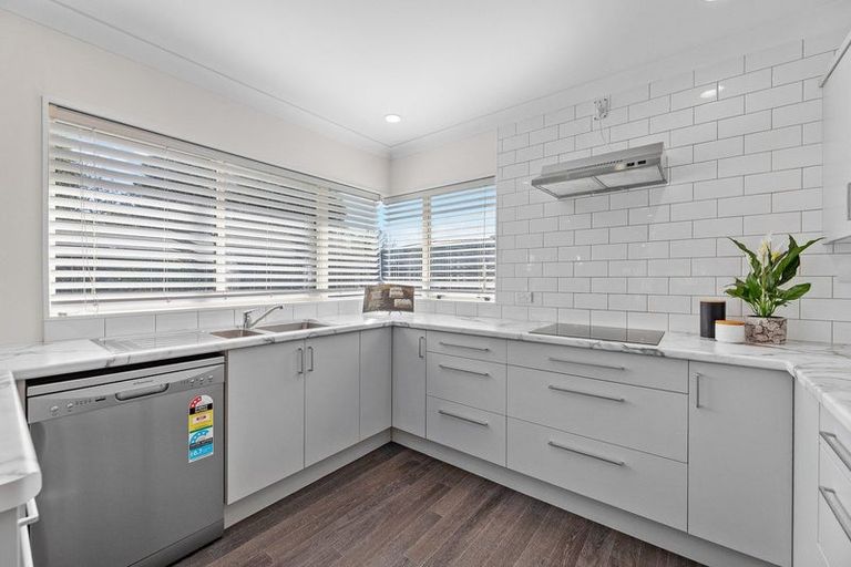 Photo of property in 1 Waimanawa Lane, Waiuku, 2123