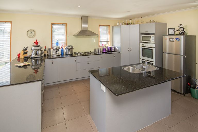 Photo of property in 21 Cridland Street West, Kaiapoi, 7630