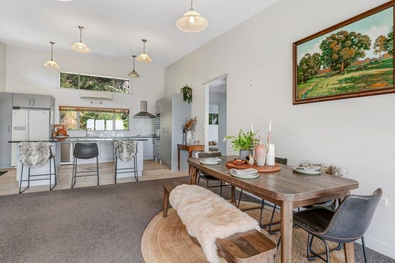 Photo of property in 91 Mangakura Road, Helensville, 0875